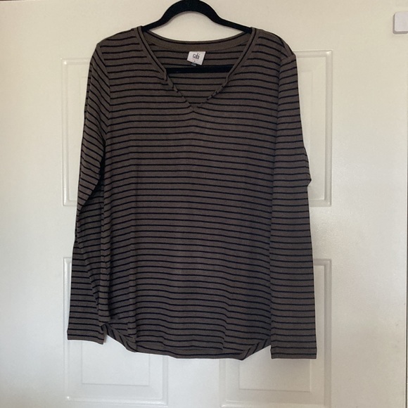 CAbi Tops - Cabi NWT 2022/23 4440
